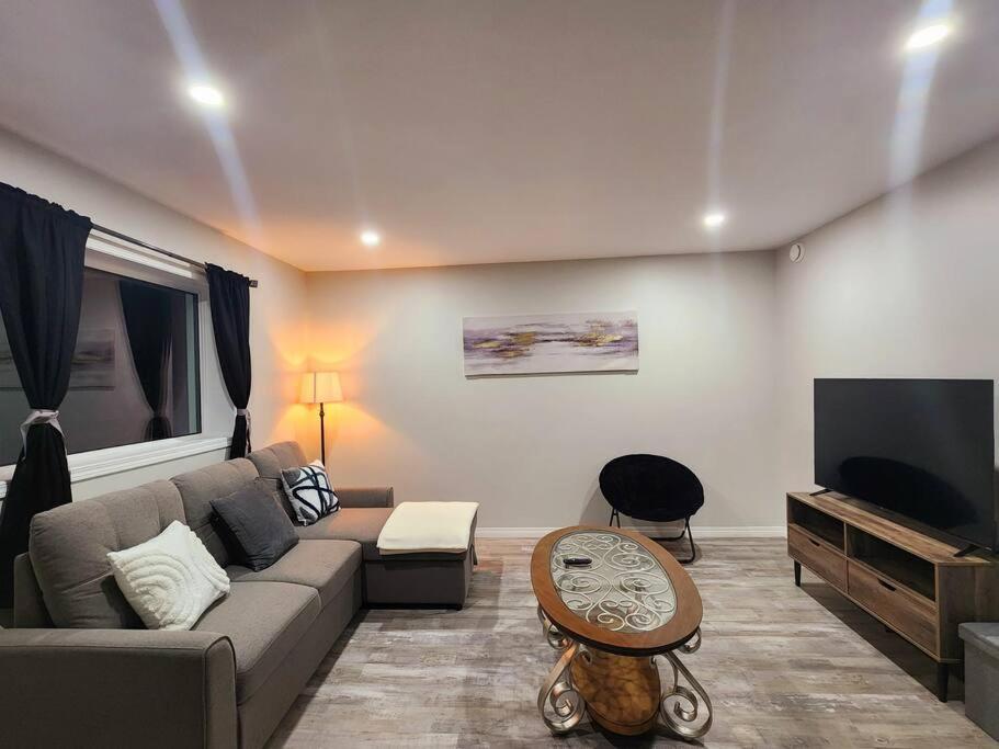 Comfort First - Sleeps 6 Whitehorse Exteriér fotografie